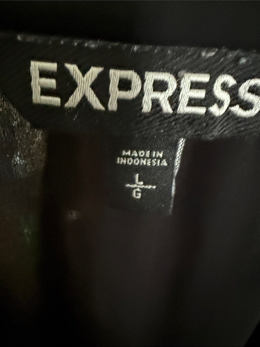Express Black Long-Sleeve Split V-Neck Blouse - Picture 3 of 4